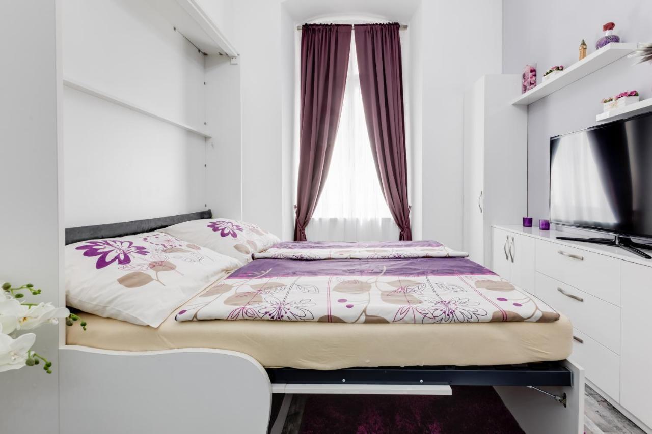 Apartment Thunovska 10 Прага Экстерьер фото