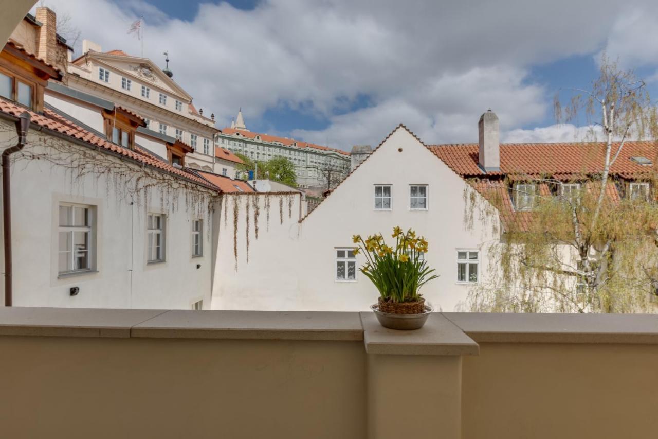 Apartment Thunovska 10 Прага Экстерьер фото